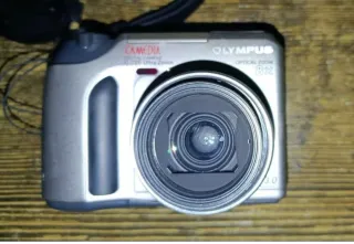 Pacchetto 3 Fotocamere Vintage Olympus+Canonmate+Surpass