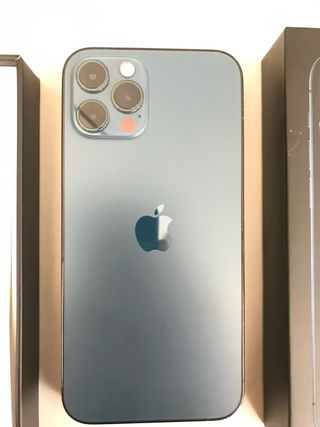 iPhone 12 Pro Gris Espacial 128GB + Regalos