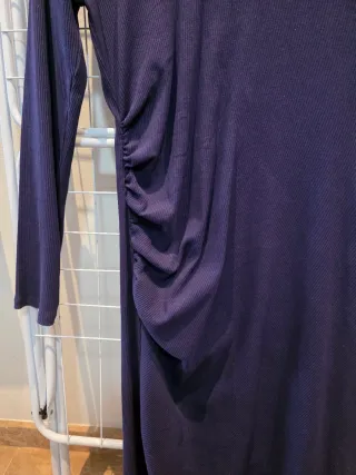 Vestido azul de manga larga