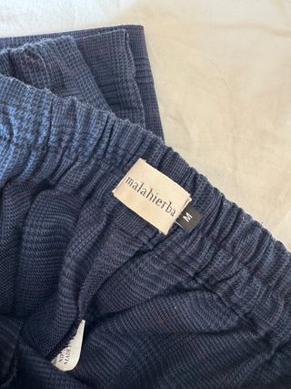 Pantalones culotte azul marino con rayas