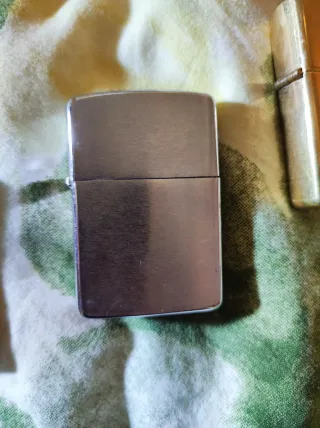 Set di accendini antichi