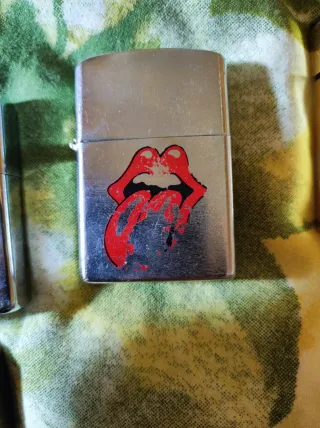 Set di accendini antichi