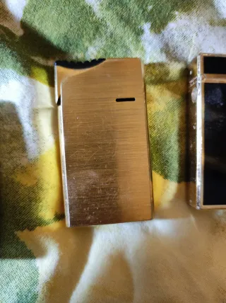 Set di accendini antichi