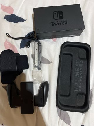 Nintendo Switch + Juegos y Accesorios