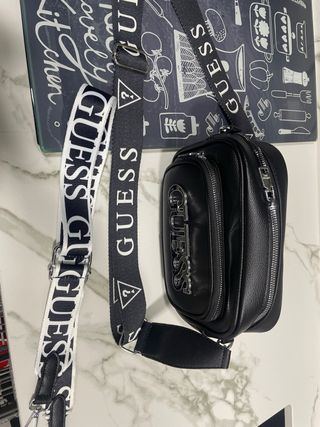 Bolso Guess Negro