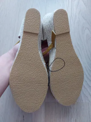 Alpargatas Caqui Talla 38 sin estrenar