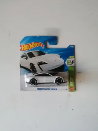 Hot Wheels Porsche Taycan Turbo S