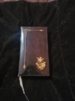 Libro antiguo religioso