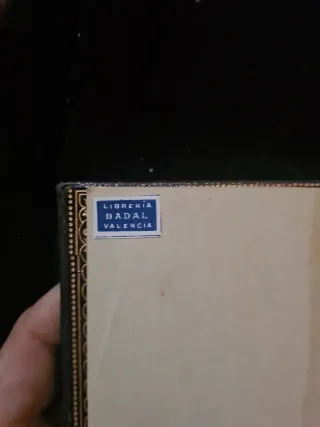 Libro antiguo religioso