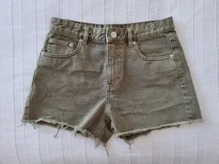 Pantalón corto vaquero verde talla S - Pull & Bear