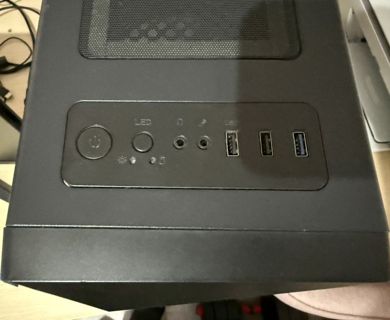 Ordenador i7 9700 | 16GB RAM | NVMe 256GB afbeelding 4