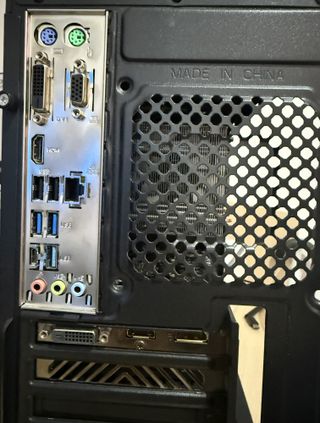 Ordenador i7 9700 | 16GB RAM | NVMe 256GB