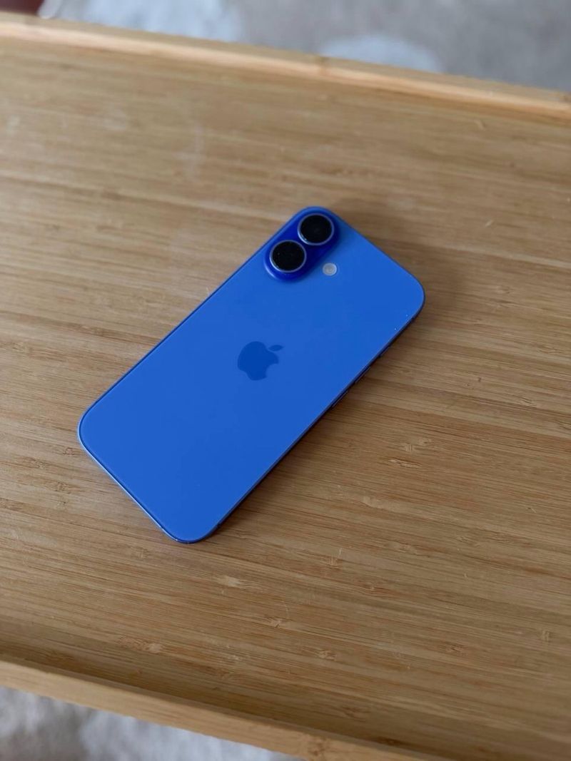 iPhone 16 128GB Azul afbeelding 3