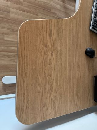 Escritorio IKEA BEKANT esquinero