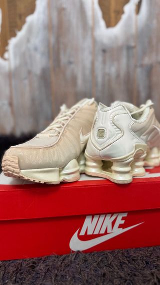 Nike Shox TL Beige/Blanco
