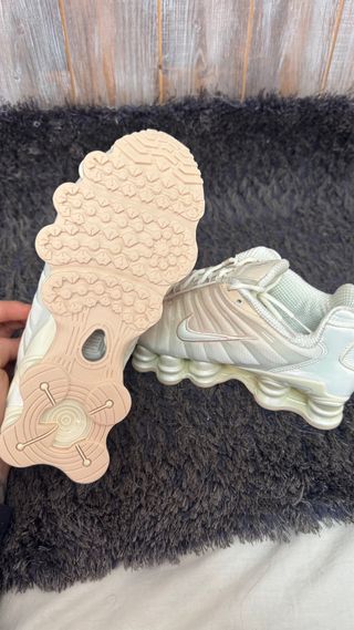 Nike Shox TL Beige/Blanco