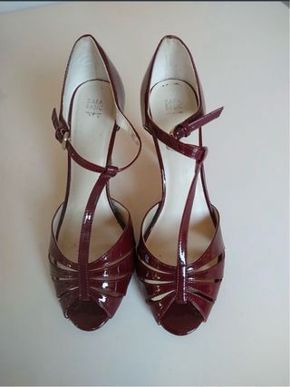 Sandalia / zapatos mujer Zara tacón granate