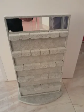 Expositor de joyería con espejo