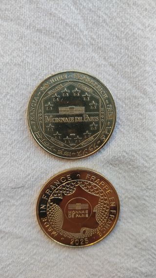 Lote Monedas N° 13 y 66 original Disneyland París