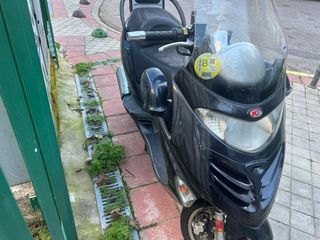 Kymco Grand Dink 125 Negra