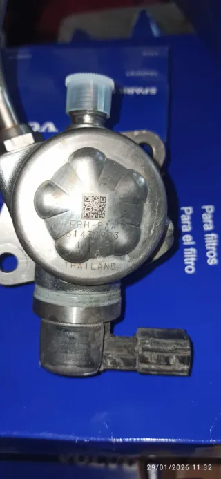 Bomba de gasolina motor Volvo B4204T