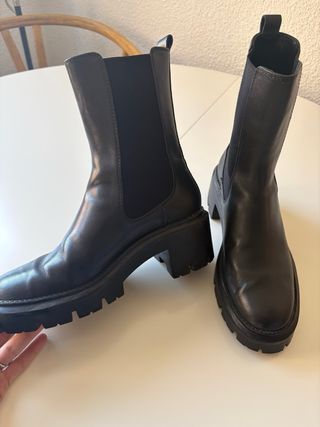 Botines Massimo Dutti Negros