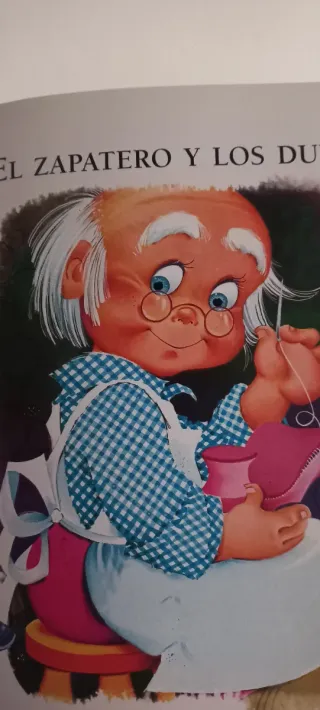 Cuentos con encanto (Fábulas de Oro) (Spanish E...