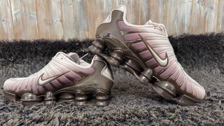 Nike Shox TL Marrón Rosa