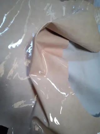 Piel Genuine Charol Caffir Bone. 30€.