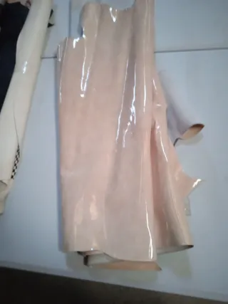 Piel Genuine Charol Caffir Bone. 30€.