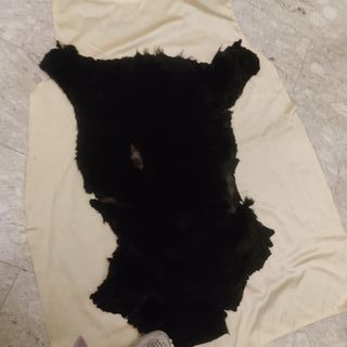 Pelle di agnello nera con sfumature marroni