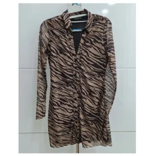 Vestido estampado cebra Stradivarius