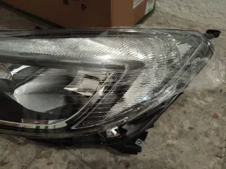 Faro Izquierdo Opel Astra Gasolina 2014