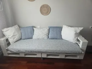 Sofá de Palets Blanco con ruedas