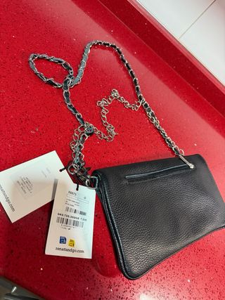 Bolso negro de piel de Renatta&go