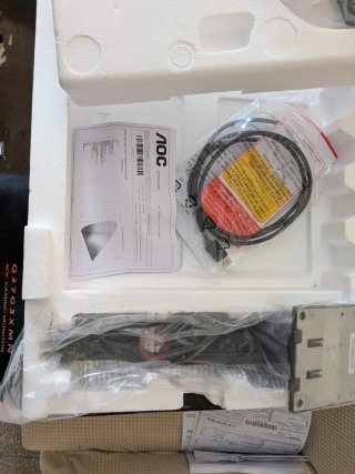 Monitor 2K Gaming 27" HDR1000 como nuevo