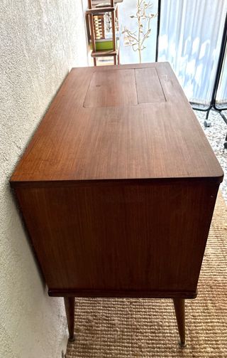 Vintage pequeño aparador Escandinavo Mid Century