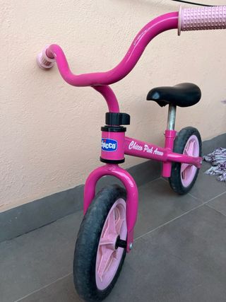 Bici de equilibrio rosa Chicco
