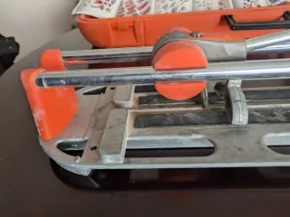 Cortador de azulejos Rubi