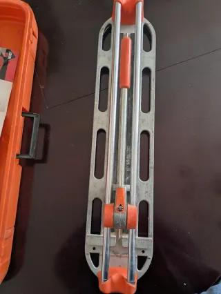 Cortador de azulejos Rubi