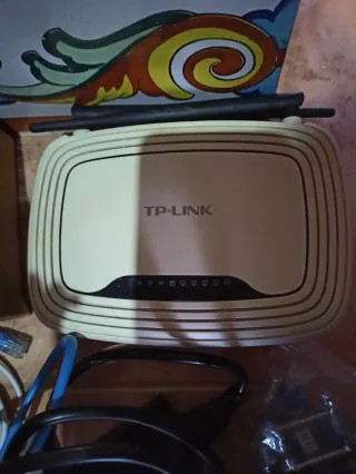 Router Inalámbrico TP-Link TL-WR841N