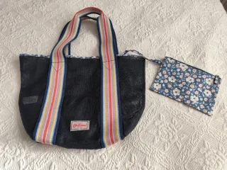 Bolso Malla Cath Kidston London azul marino.