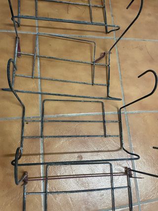 4 Soportes para macetas de metal