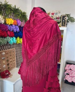 Mantoncillo bordado feria abril