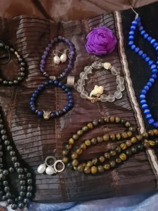 Lote de bisutería variada