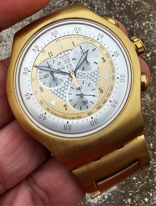 Reloj Swatch Irony Chrono XL Dorado
