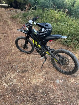 Surron Light Bee X Negra y Amarilla