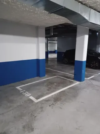 Plaza de garaje pequeña. Calle Laurel, 1