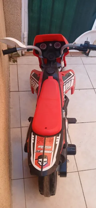 Moto a batería infantil estilo motocross