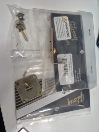 Partes Gibson Pickguard Bracket Gold PRPB-010
